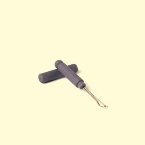 Cure-oreille avec capuchon mauve – Escurette
