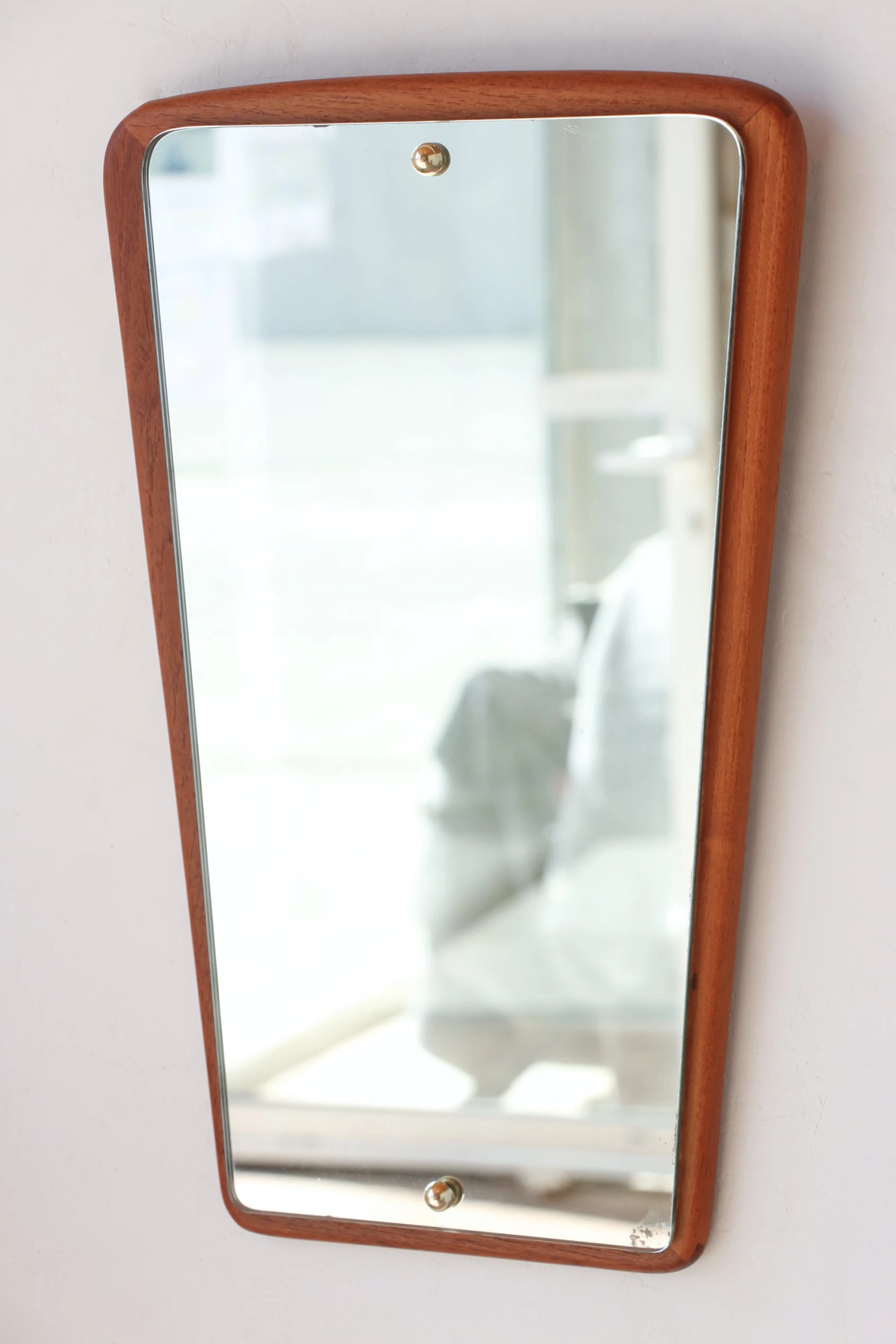 Miroir mural vintage en teck – Design scandinave asymétrique, années 50